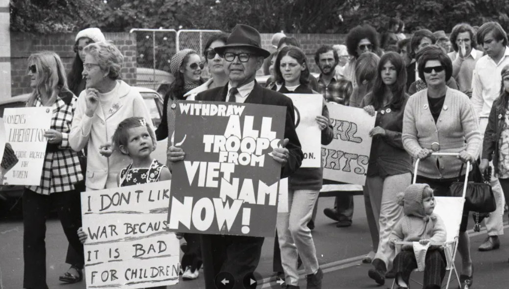 May Day March 1971 from Wollongong City Libraries collection